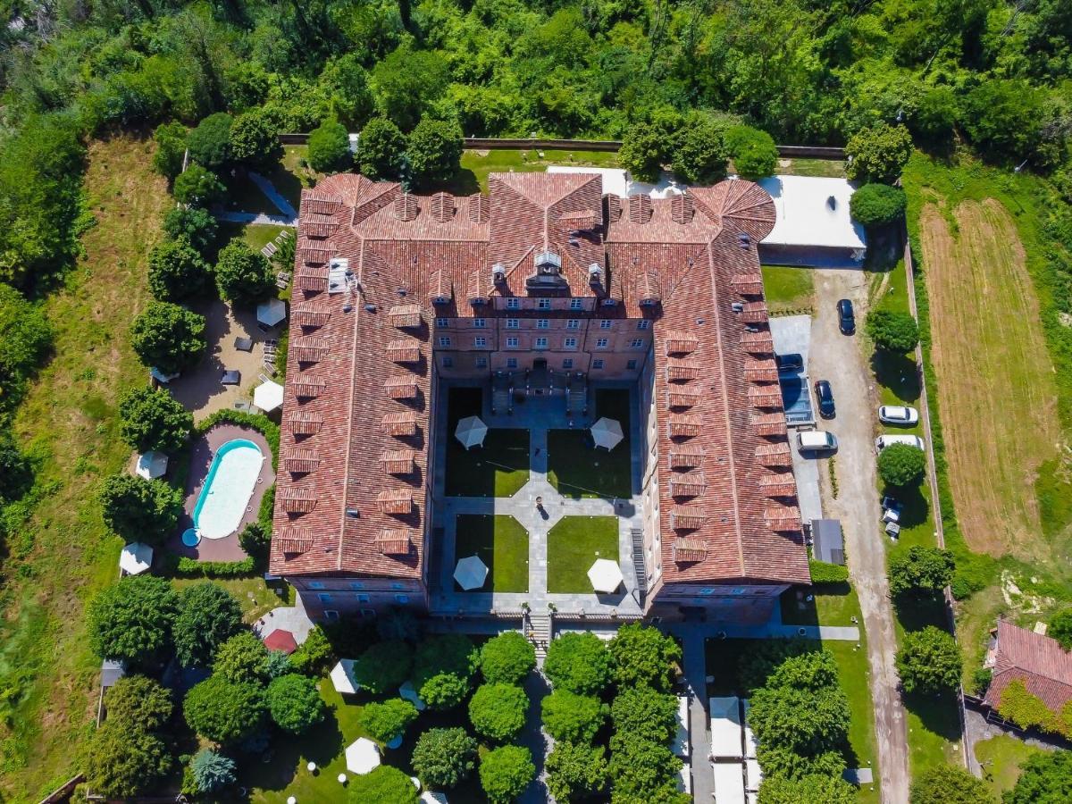 Montaldo Castle & Resort Montaldo Torinese Buitenkant foto