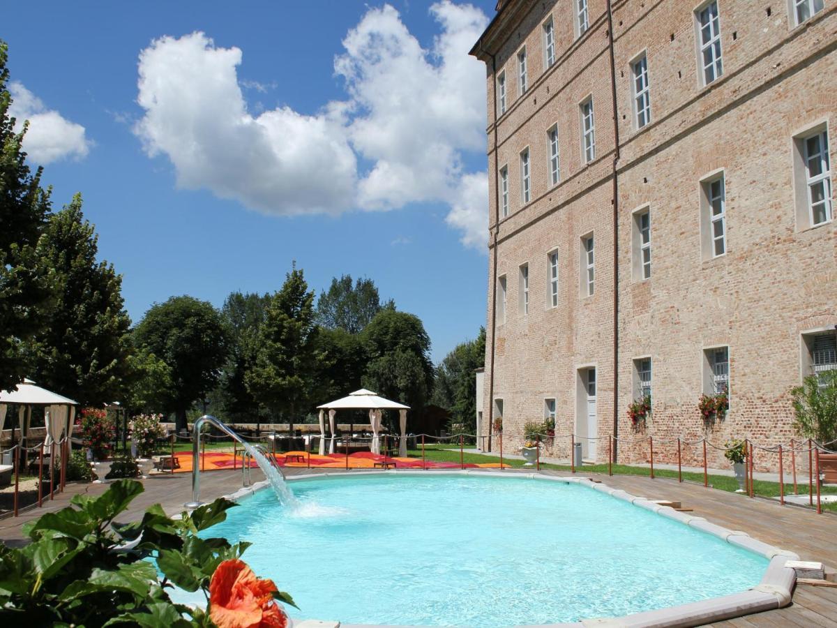 Montaldo Castle & Resort Montaldo Torinese Buitenkant foto